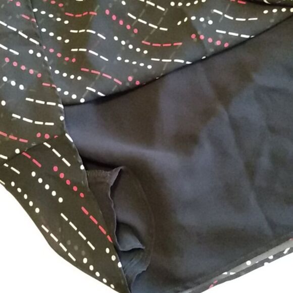Express Chiffon Skirt – Geometric Dot – Pull-On – Black Lined - Picture 2 of 11